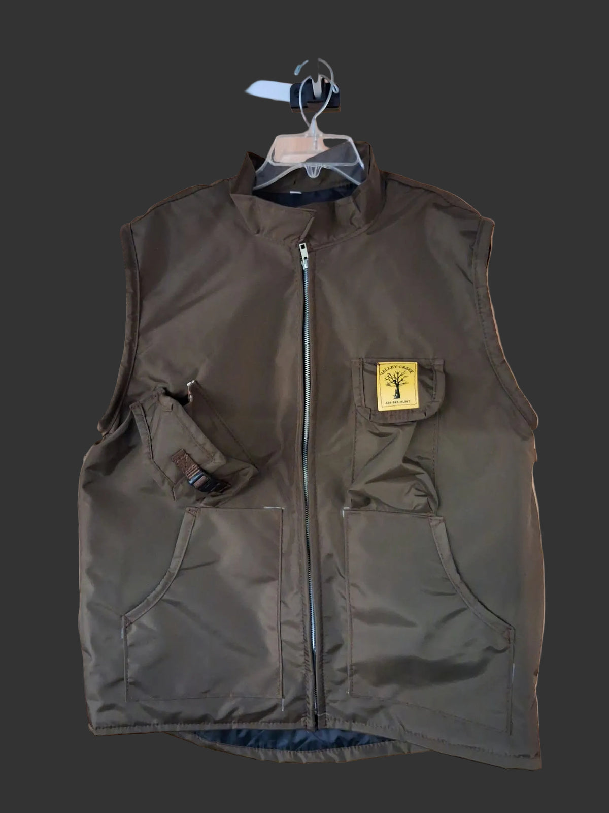 Sleeveless Nylon Vest with Nylon Pouches